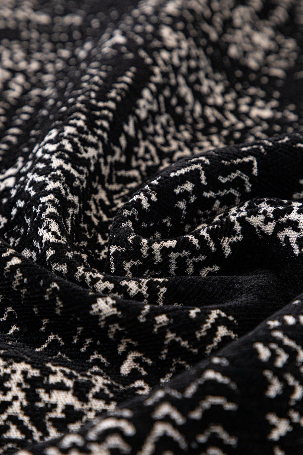 Decor Cedar Hampton Plaid Jacquard Sofa Seat Cover in Charcoal Black Plaid - fabric texture detail image for plaid sofa seat covers in United States